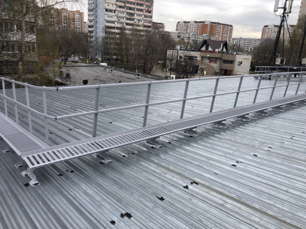 Эвакуационный трап Roofsystems Prestige, L=692 мм